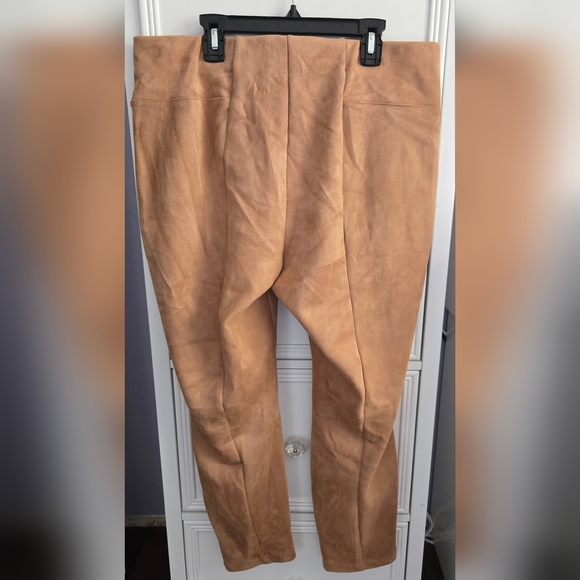 Zac & Rachel Tan Faux Suede Pants Size L - Picture 2 of 5